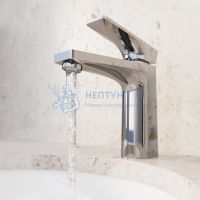 Смеситель для умывальника AVRORA Victoria монолитный AV3710